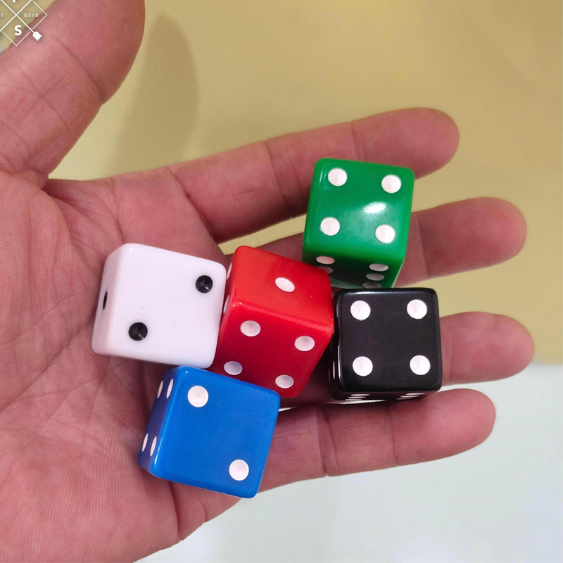 D6 Square Dice Cubes 25MM with - огляд і ціна Party Games No Supplies